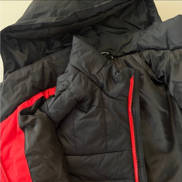 NWOT Under Armour 3/1 jacket - Picture 4 of 11